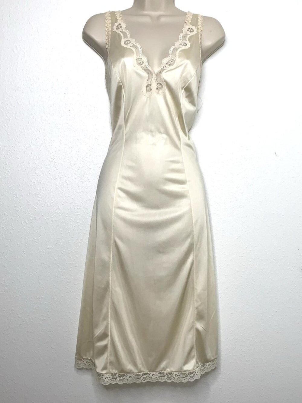 Vtg 50s USA Made JENETTE of CALIFORNIA Buttery Cream Rockabilly Pin-Up SLIP 36